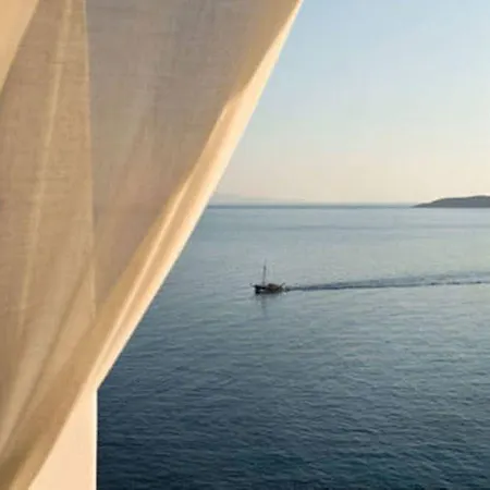The One Mykonos Hotel Agios Ioannis Diakoftis